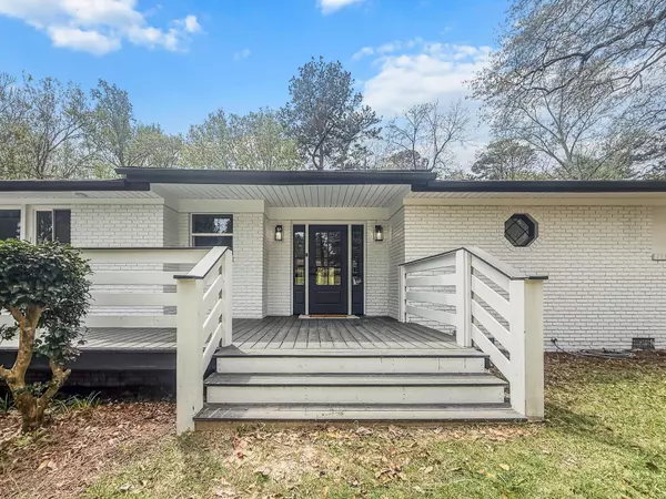 Summerville, SC 29485,107 Woodland Dr