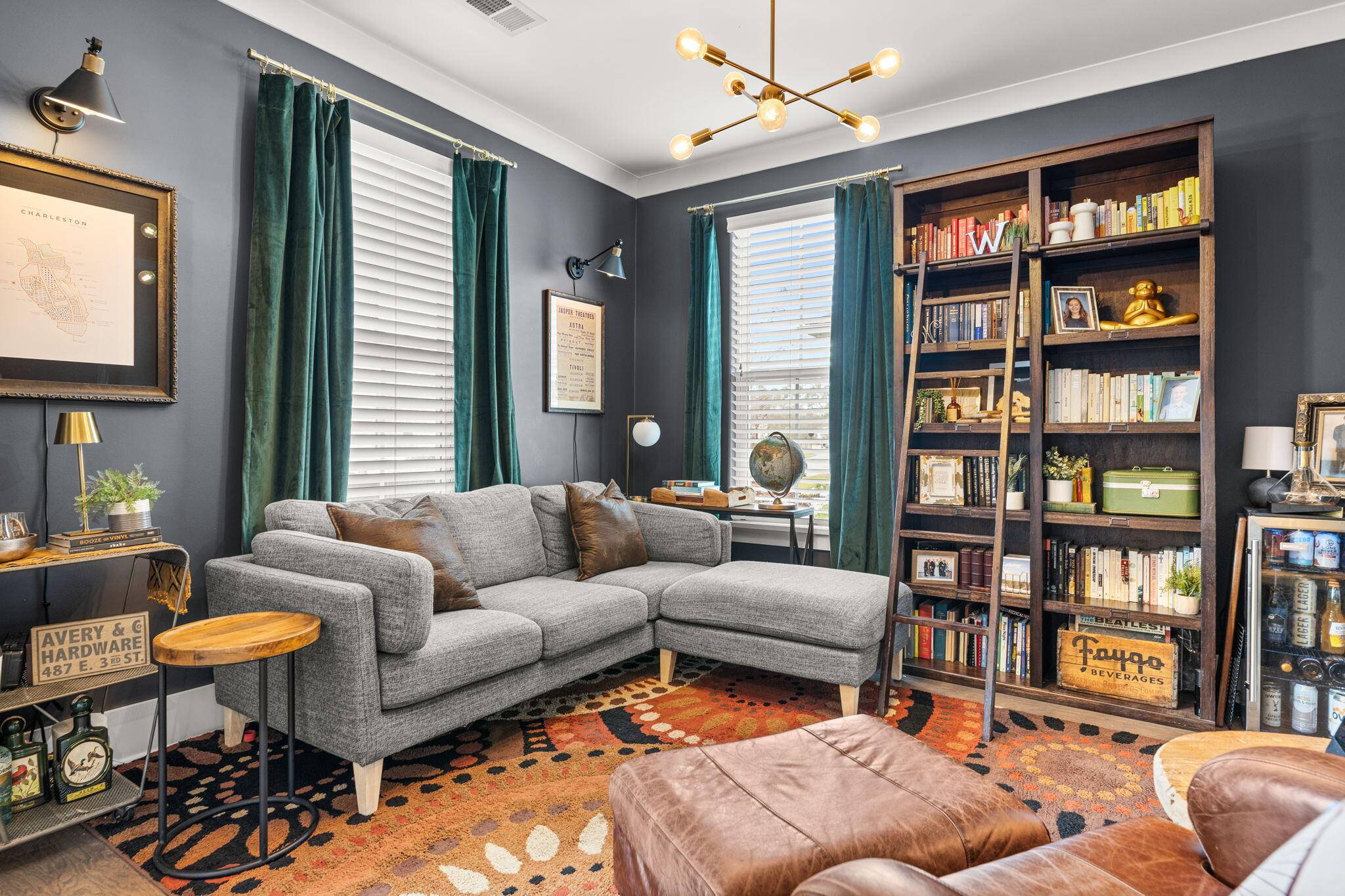 Summerville, SC 29486,208 Oakbend St