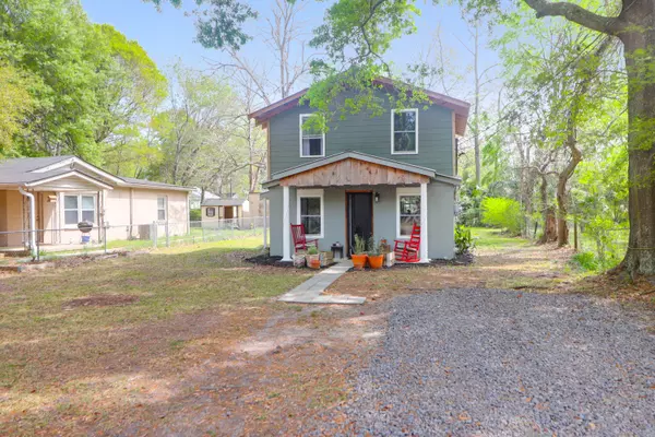 1617 Balsam St, Charleston, SC 29407