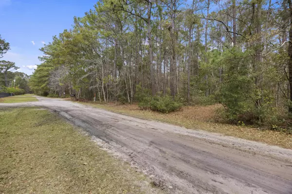 Meggett, SC 29449,4 B Sebago Rd