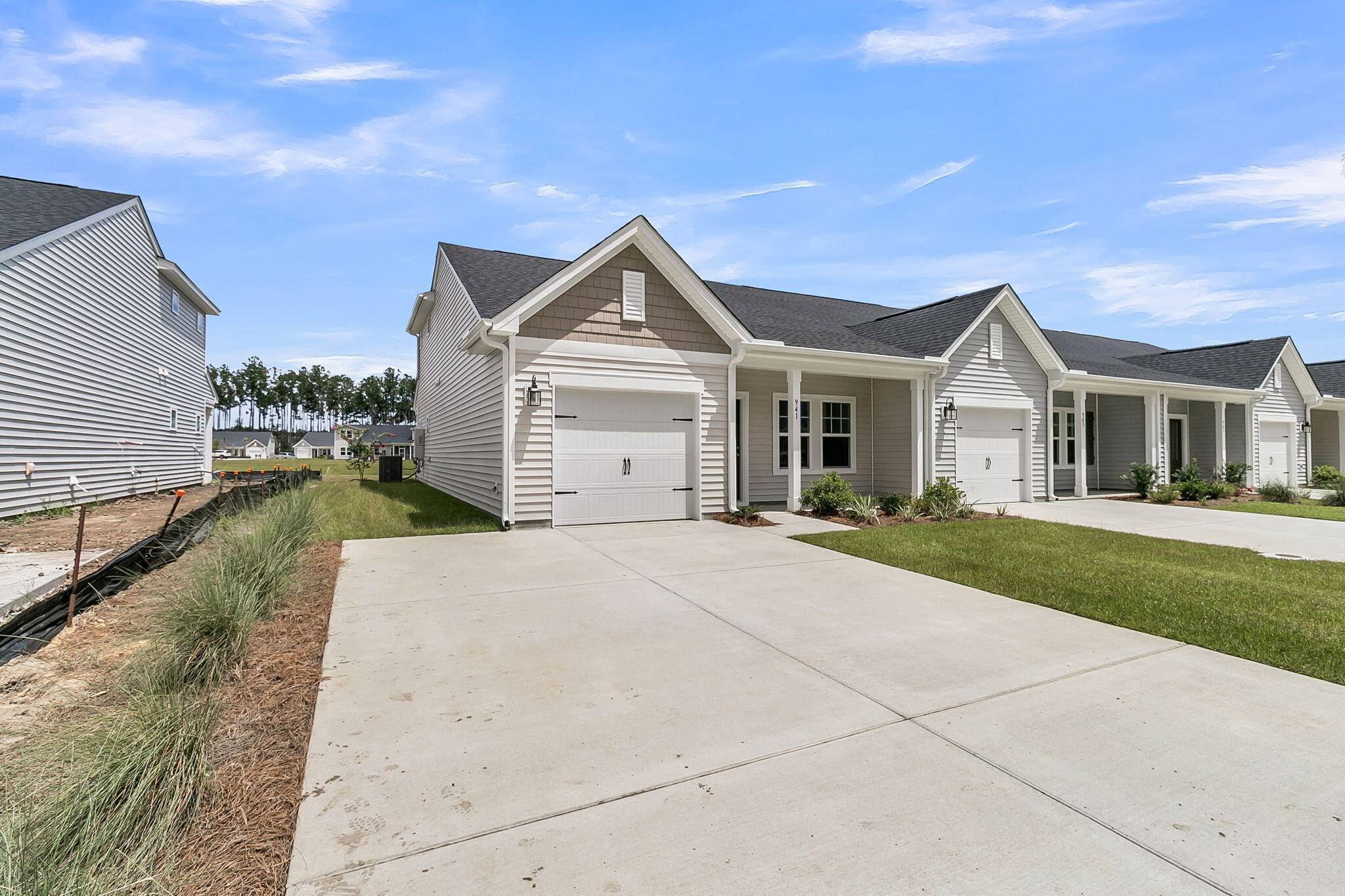 941 Dusk Dr, Summerville, SC 29486