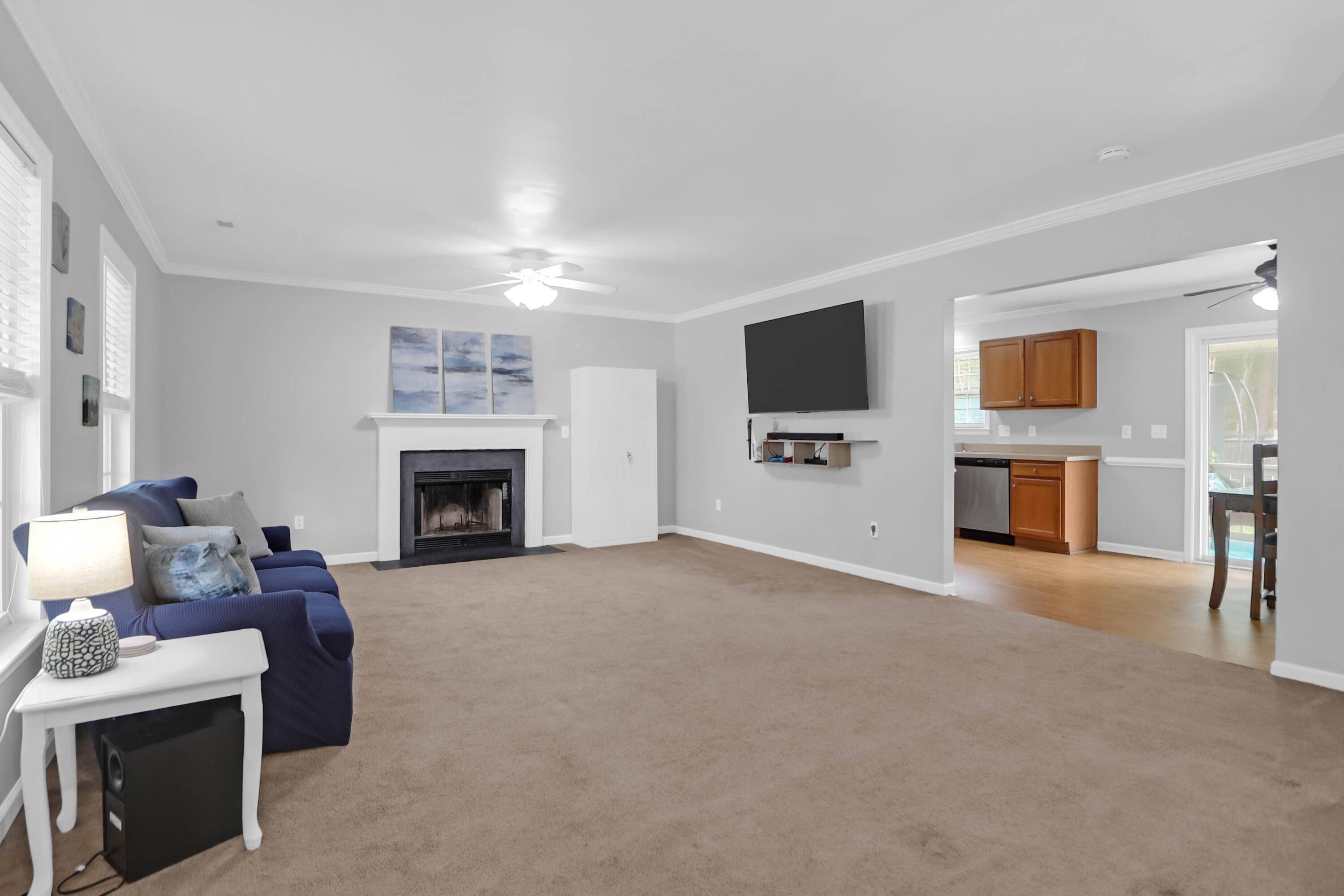 Summerville, SC 29485,104 Queen Mary Ct