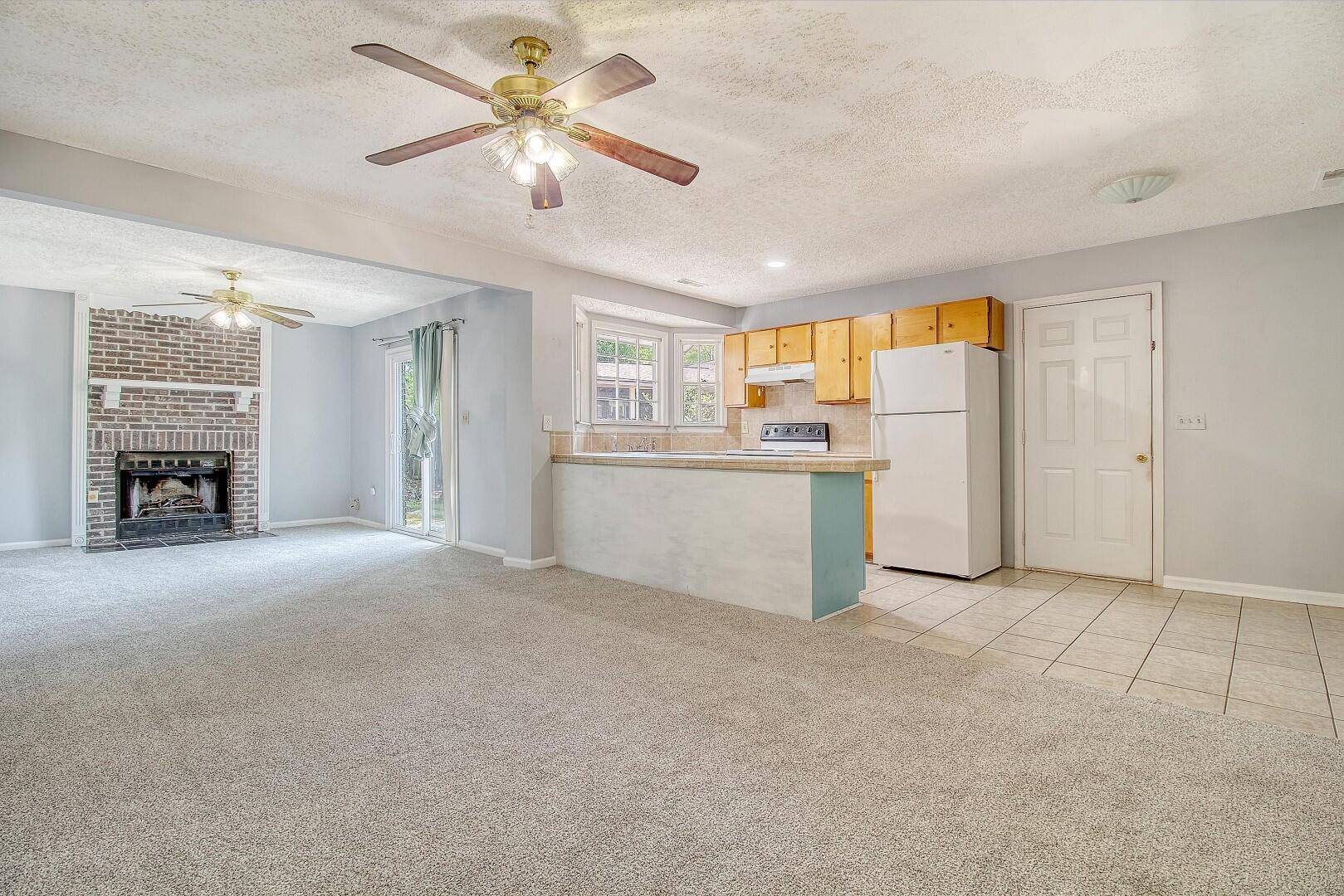 Goose Creek, SC 29445,115 Foxborough Rd