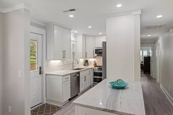 Isle Of Palms, SC 29451,3304 Hartnett Blvd