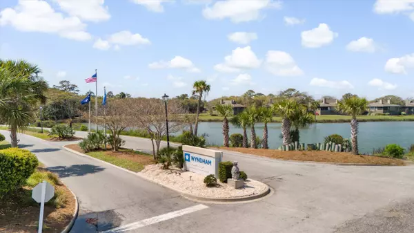 Edisto Beach, SC 29438,816 Club Cottage Rd