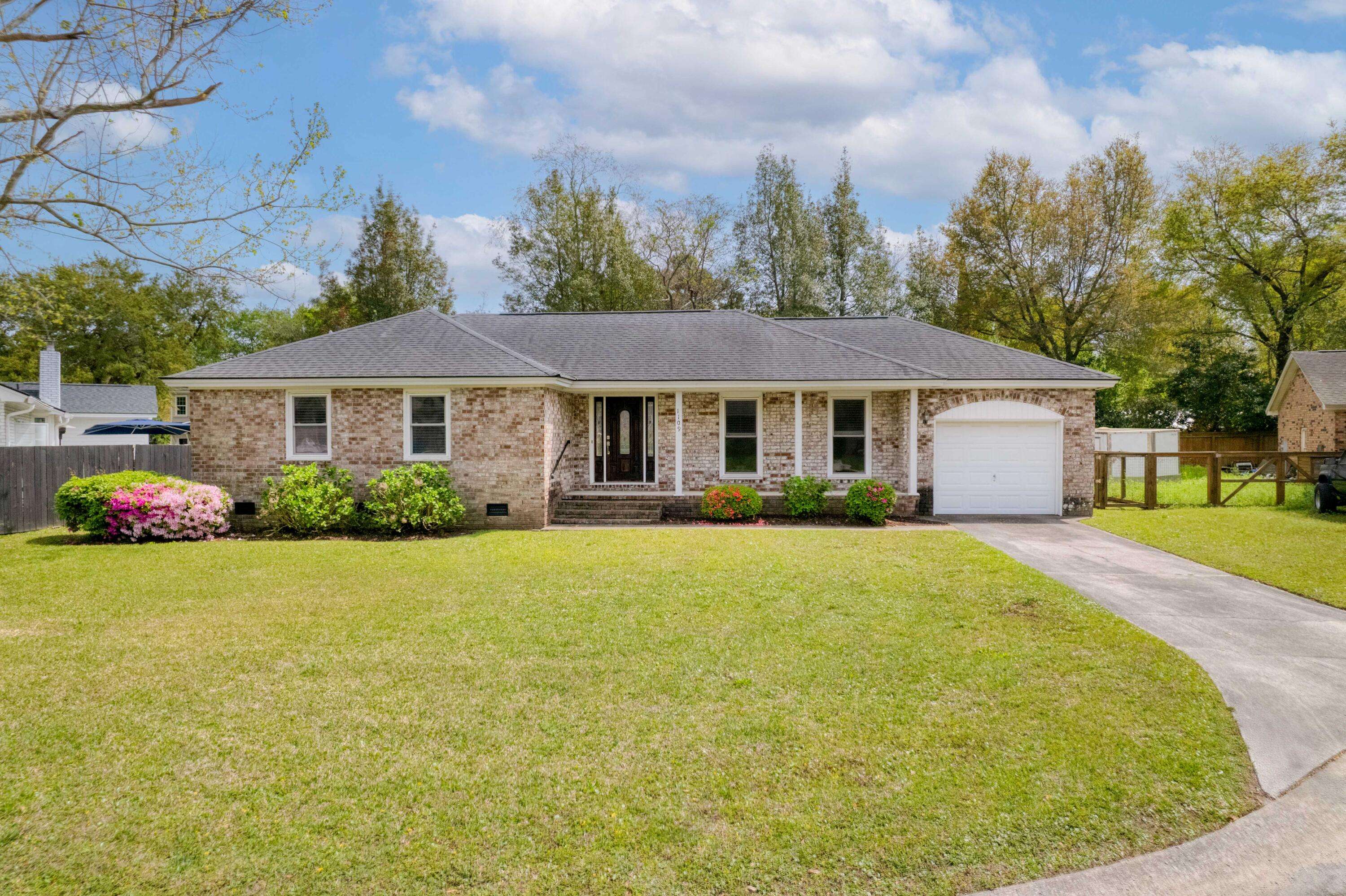 1109 Lee Shore Ln, Mount Pleasant, SC 29464