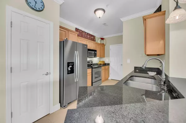 Charleston, SC 29412,1984 Folly Rd #A306