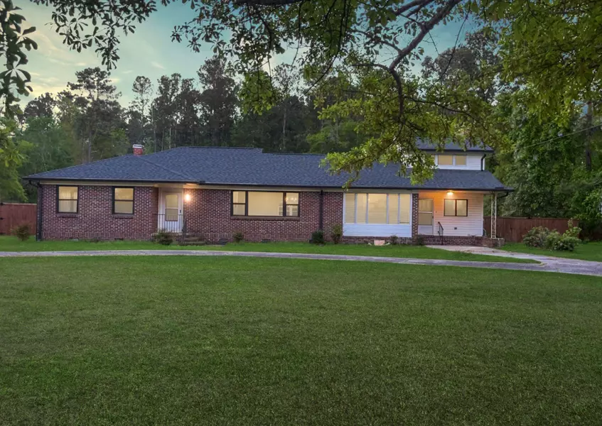 1085 Russellville Rd, Saint Stephen, SC 29479