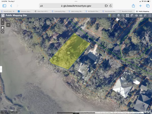126 Gautier Pl, Beaufort, SC 29902