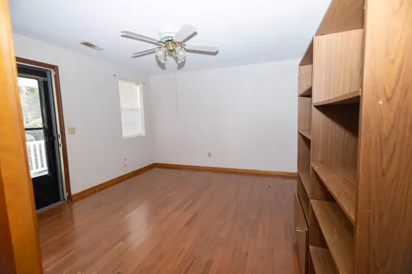 Mount Pleasant, SC 29464,389 Maggie Rd