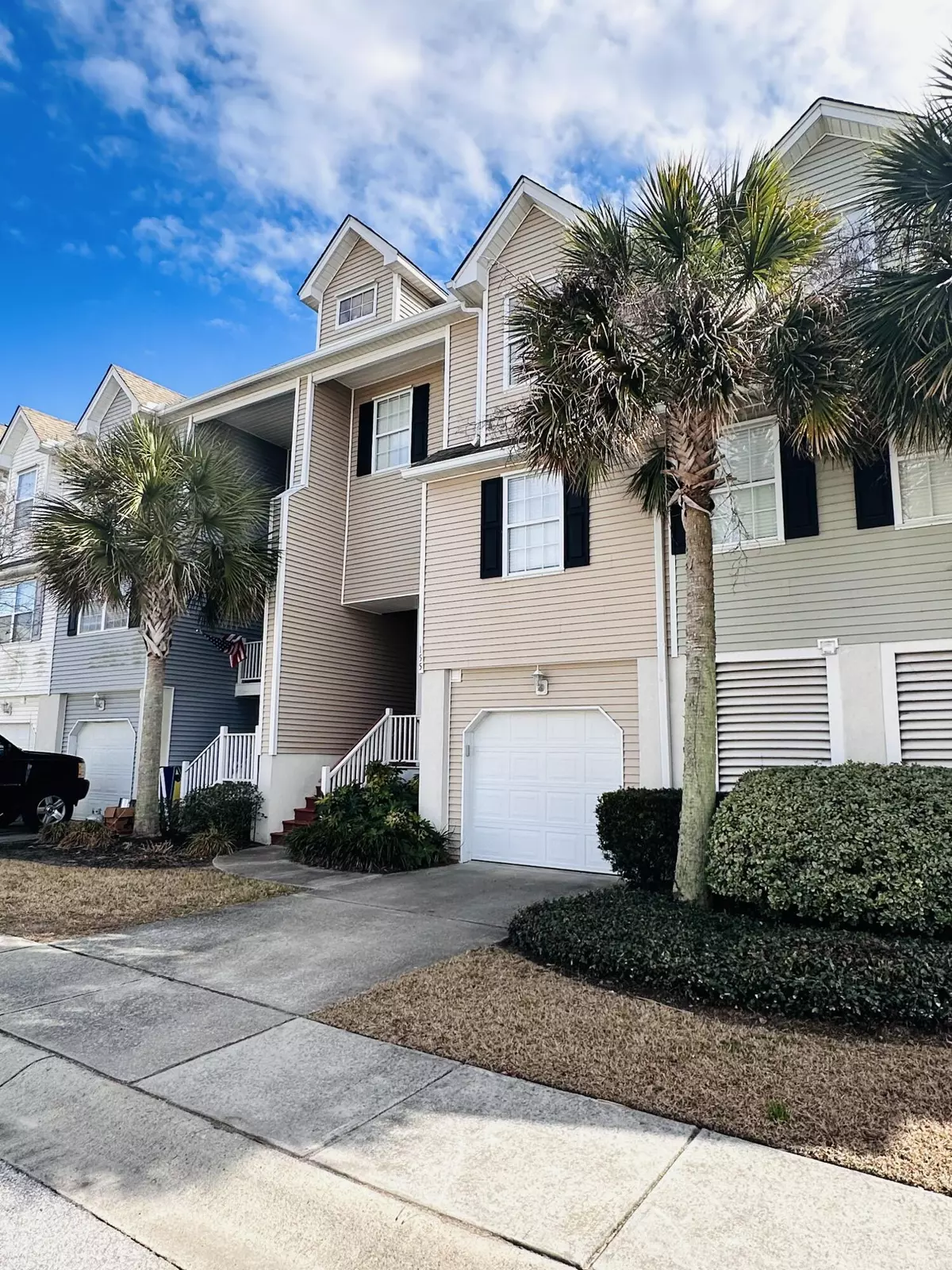 Johns Island, SC 29455,155 Winding River Dr