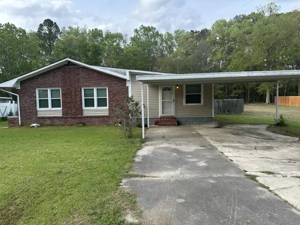 233 N Pandora Dr, Goose Creek, SC 29445