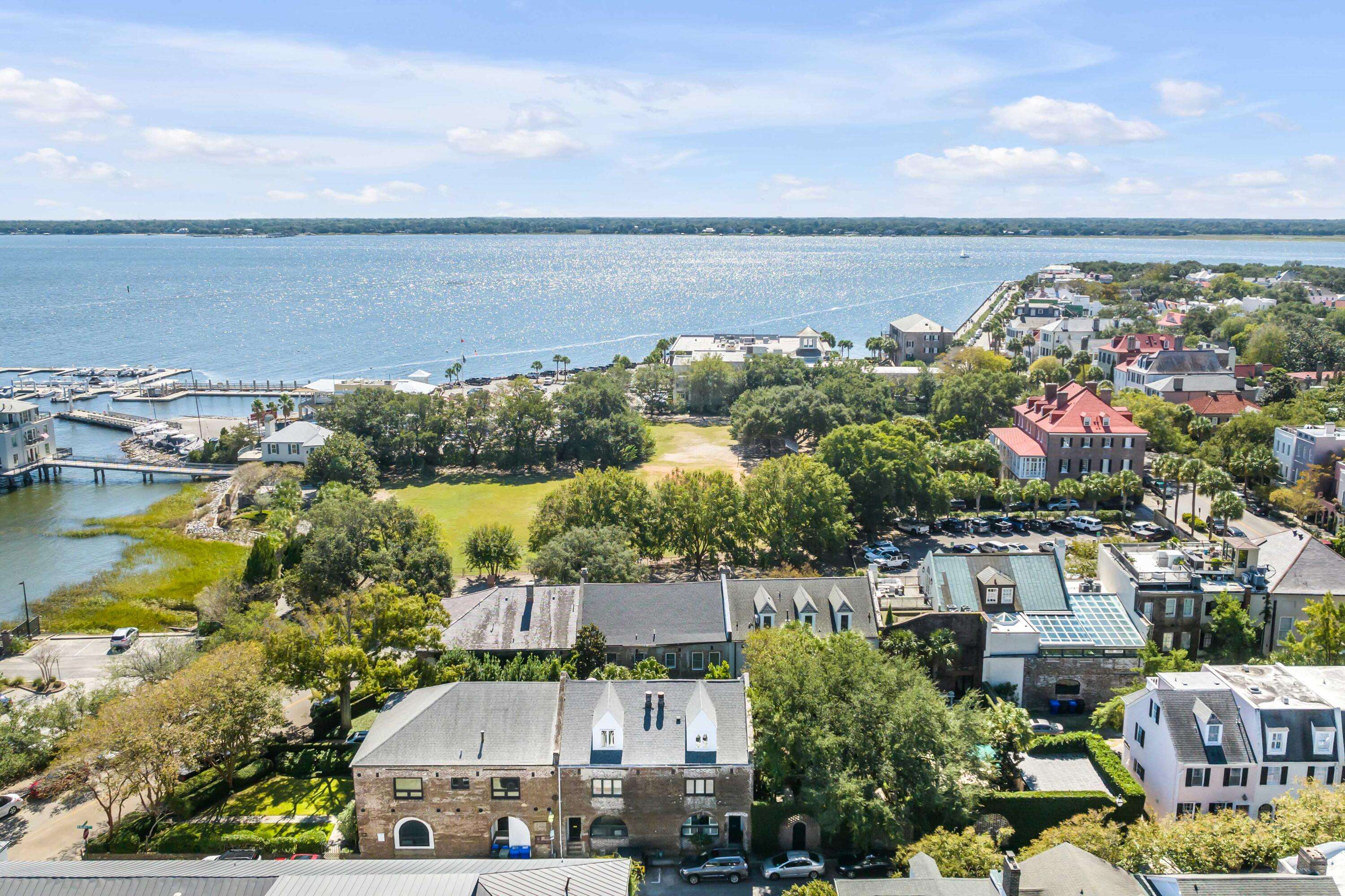 Charleston, SC 29401,15 N Adgers Wharf