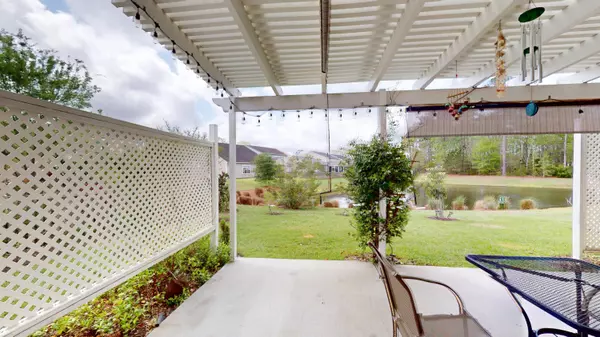 3069 Memorial Dr, Charleston, SC 29414