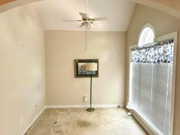 Hollywood, SC 29449,5182 Forest Oaks Dr