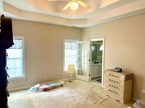 Hollywood, SC 29449,5182 Forest Oaks Dr