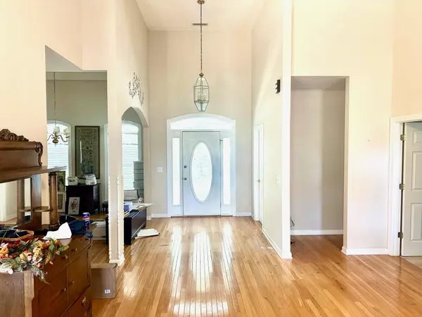 Hollywood, SC 29449,5182 Forest Oaks Dr