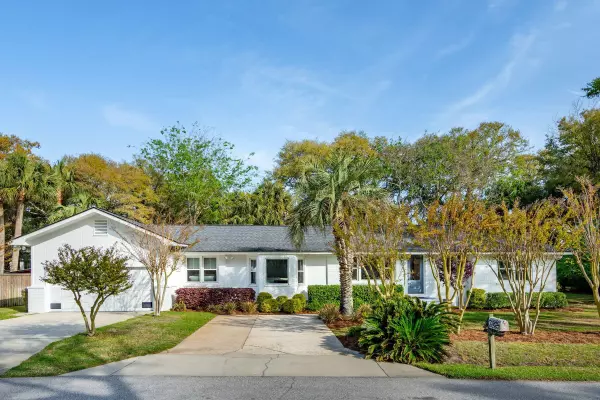 3 Lauden Blvd, Isle Of Palms, SC 29451
