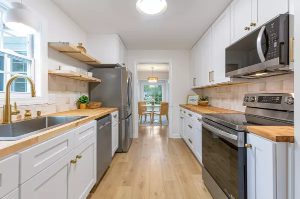 201 Driver Ave, Summerville, SC 29483