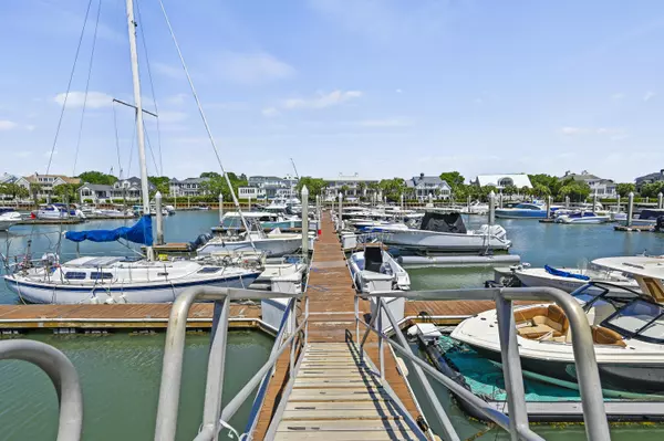 Isle Of Palms, SC 29451,41 St Ave #F-7