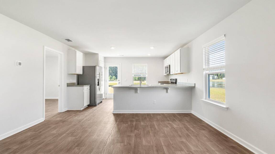Summerton, SC 29148,1009 Folly Rd