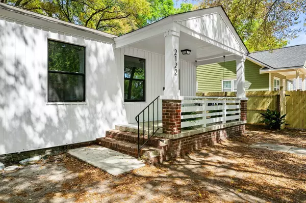 2122 Commander Rd, North Charleston, SC 29405