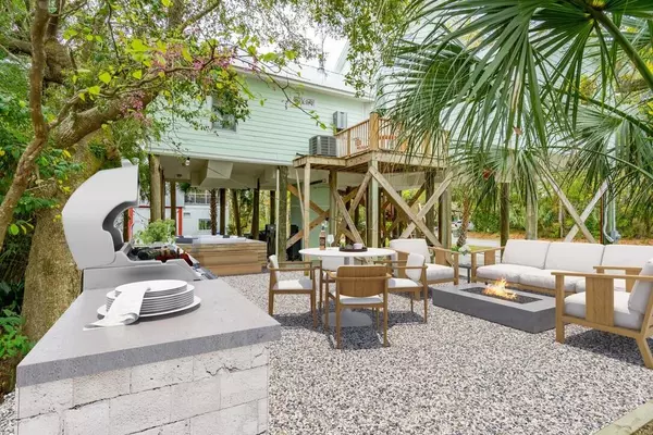 Folly Beach, SC 29439,217 E Huron Ave