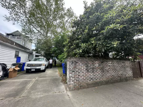 Charleston, SC 29403,227/229/3 Fishburne/Woodall St