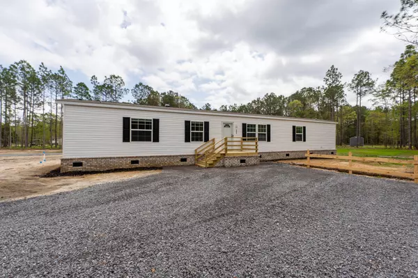 Cross, SC 29436,115 Sandy Oaks Ln