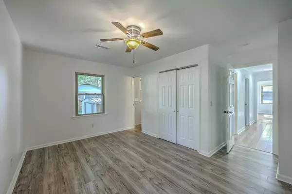 Summerville, SC 29483,100 Lipman St