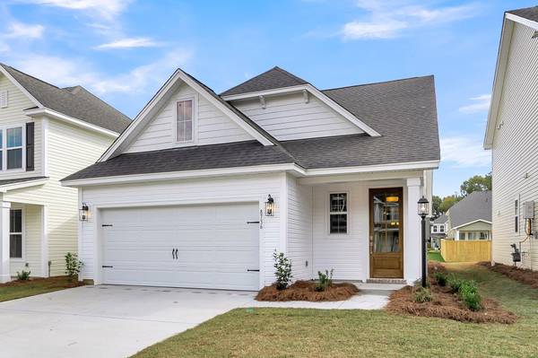 316 Abercom Place Dr, Moncks Corner, SC 29461