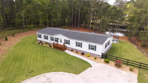 Manning, SC 29102,1055 Creekside Dr