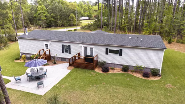 Manning, SC 29102,1055 Creekside Dr