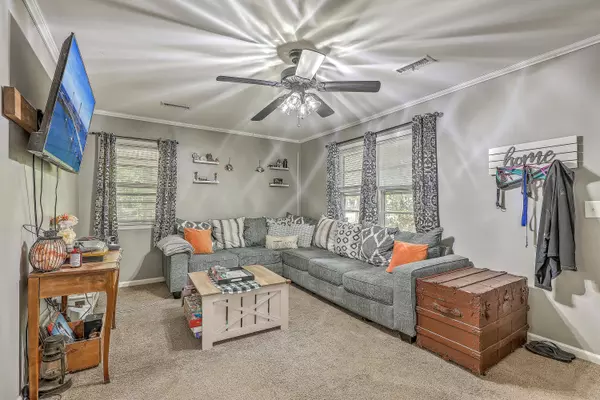 Walterboro, SC 29488,202 Oak Cir