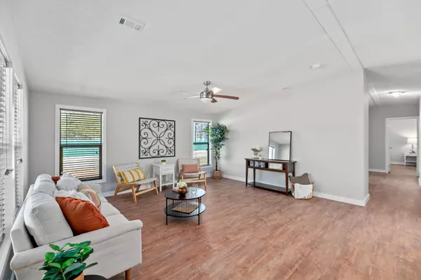 Moncks Corner, SC 29461,208 Langham Ct