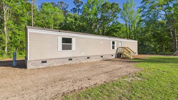 Saint Stephen, SC 29479,1086 Arrowhead Rd