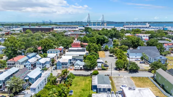 Charleston, SC 29403,24 Hanover St