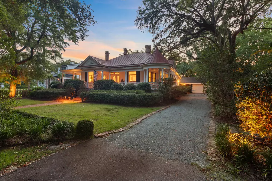 210 S Gum St, Summerville, SC 29483