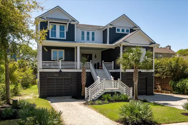 409 W Indian Ave,  Folly Beach,  SC 29439