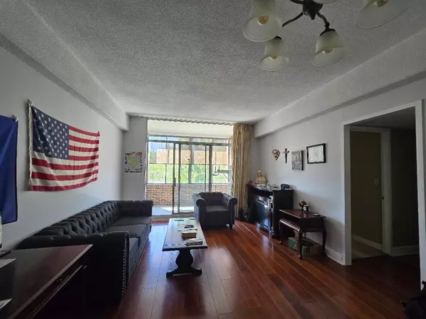 Charleston, SC 29401,14 Lockwood Dr #2e