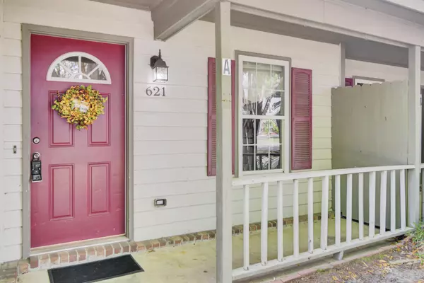 Ladson, SC 29456,621 Temple Rd #A