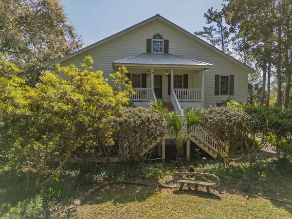 8551 Pope Landing Rd, Edisto Island, SC 29438