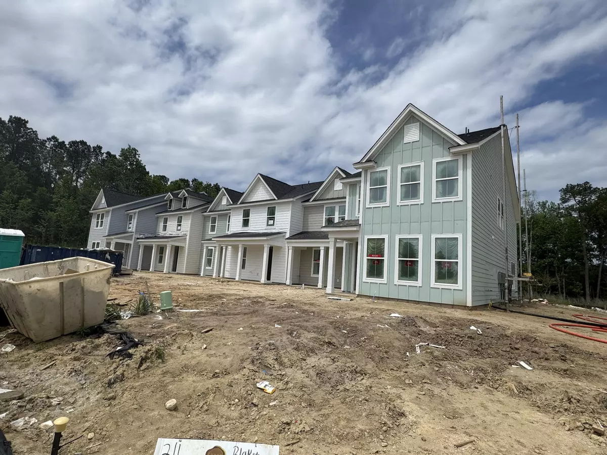 Moncks Corner, SC 29461,825 Alma Square Dr