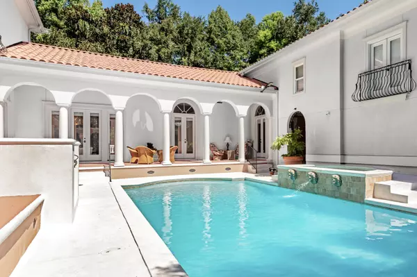 Charleston, SC 29492,421 Royal Assembly Dr