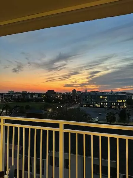 330 Concord St #6c, Charleston, SC 29401