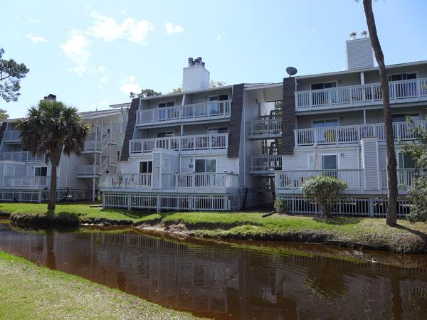 237 Driftwood Ln, Edisto Island, SC 29438