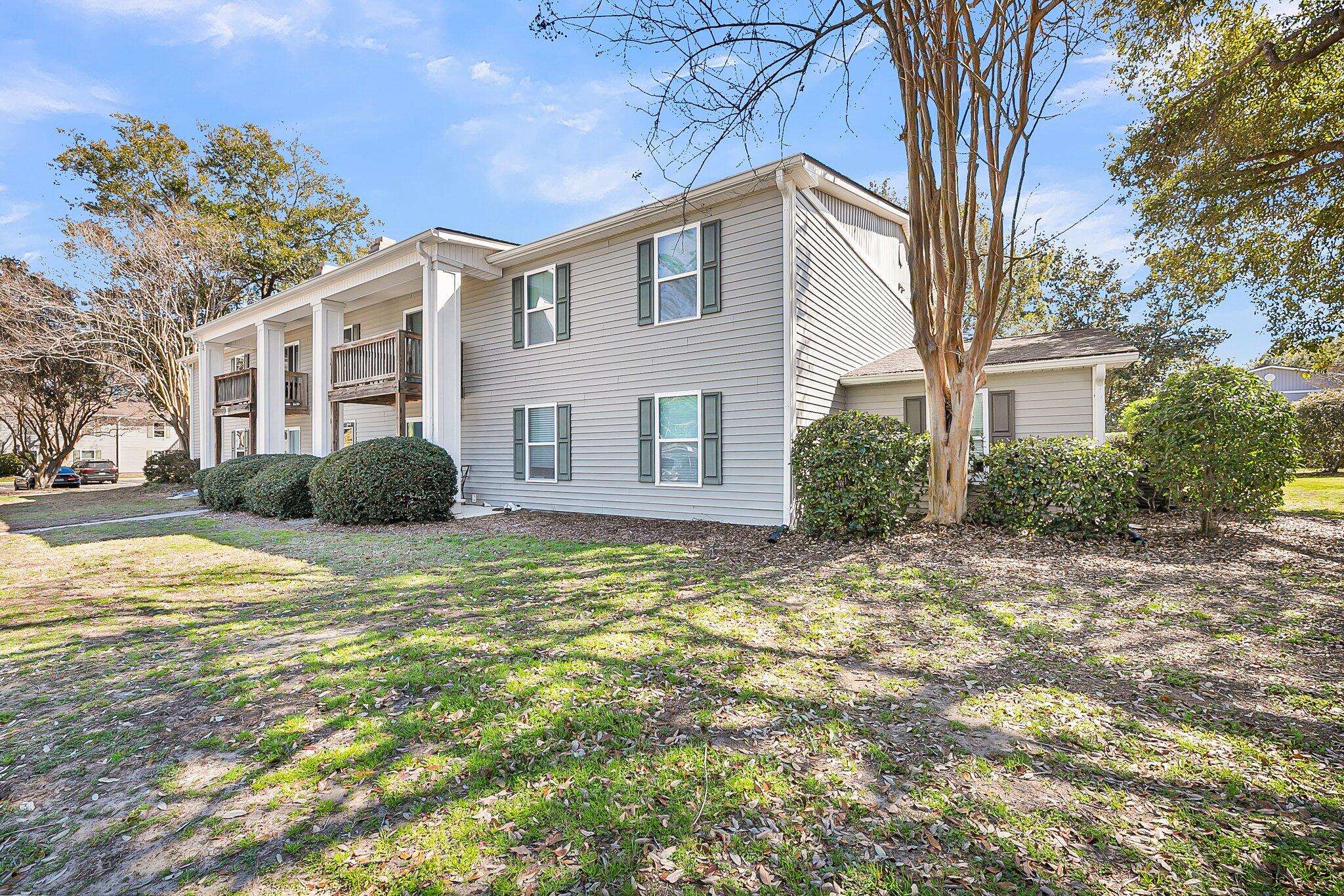 Charleston, SC 29412,1402 Camp Rd #8b