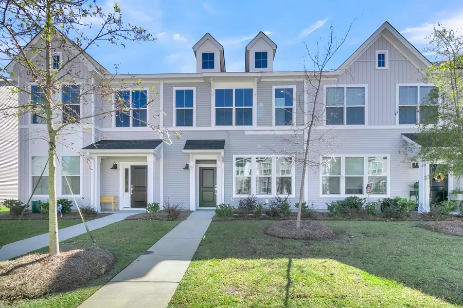 131 Brown Swiss Cir, Summerville, SC 29483