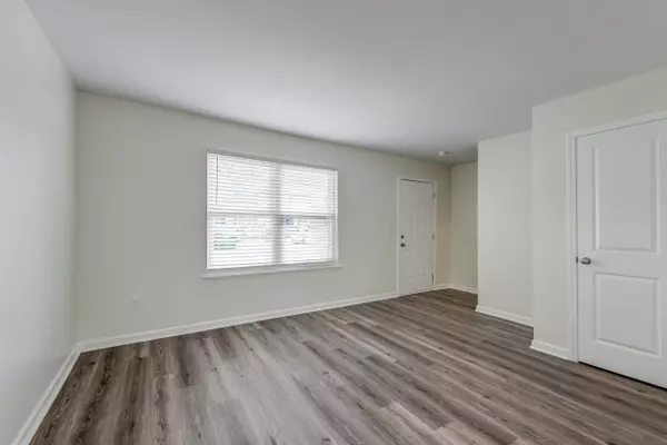 Charleston, SC 29414,415 Parkdale Dr #12d