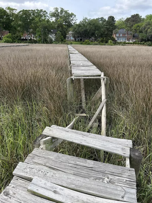Charleston, SC 29407,195 Ashley Hall Plantation Rd